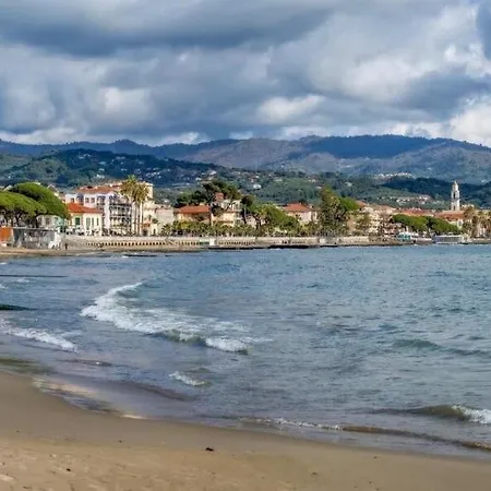 Ilbaciodelsole * Diano Marina
